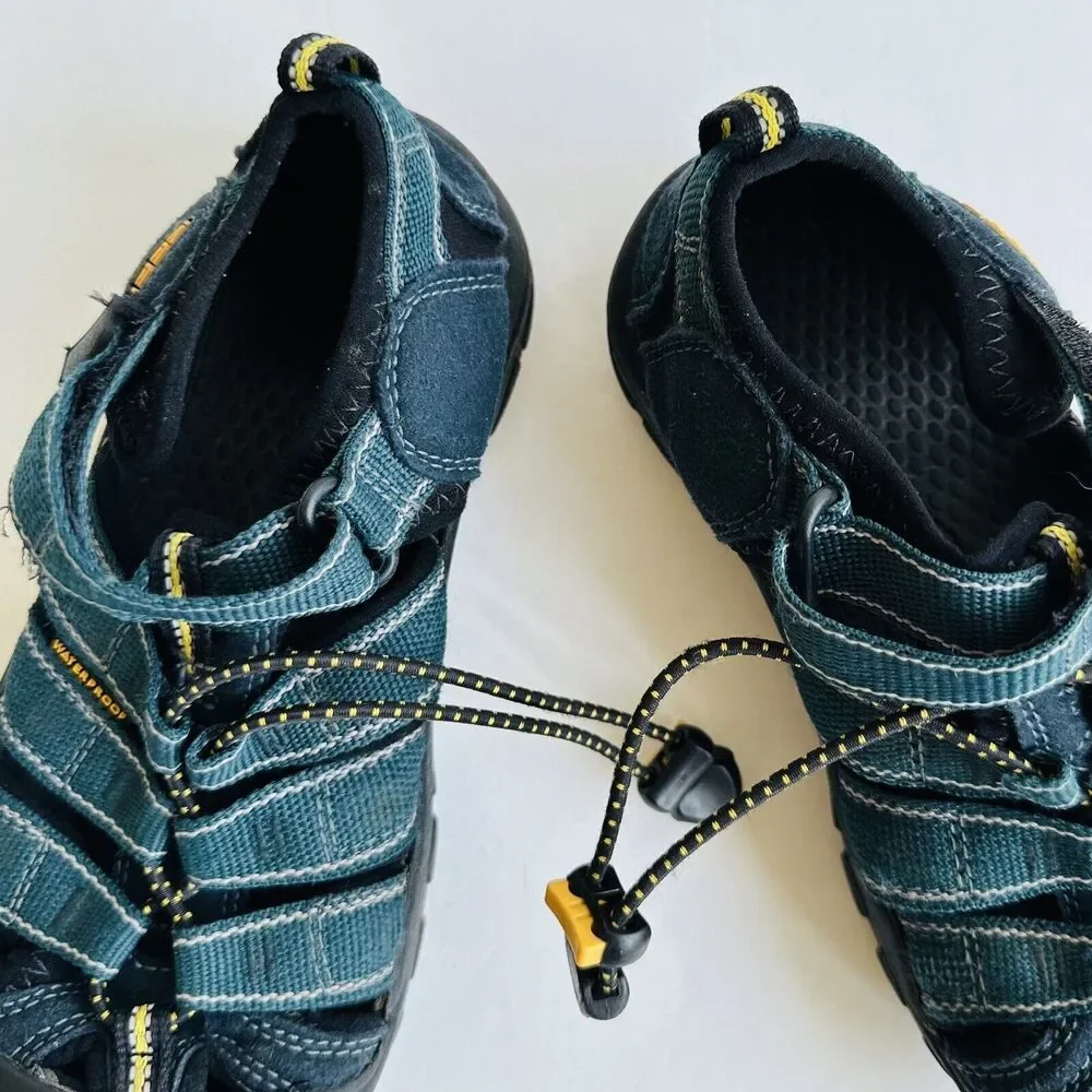 Keen Shoes Kids Sz 3 Waterproof Hiking Sandals Outdoor Green Newport Style